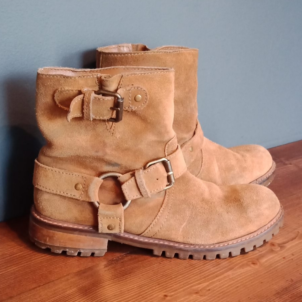 Pull & Bear boots